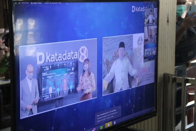 Gubernur Bengkulu Rohidin Mersyah menjadi narasumber Webinar (Web Seminar) Tim Katadata