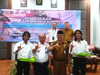 Puluhan Masyarakat dan Nelayan Ikuti Diklat Pemberdayaan Masyarakat Basic Safety Training – Kapal Motor