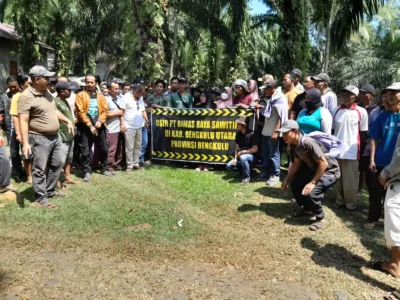 Forum Petani Air Palik Kabupaten Bengkulu Utara Gelar Aksi Demo