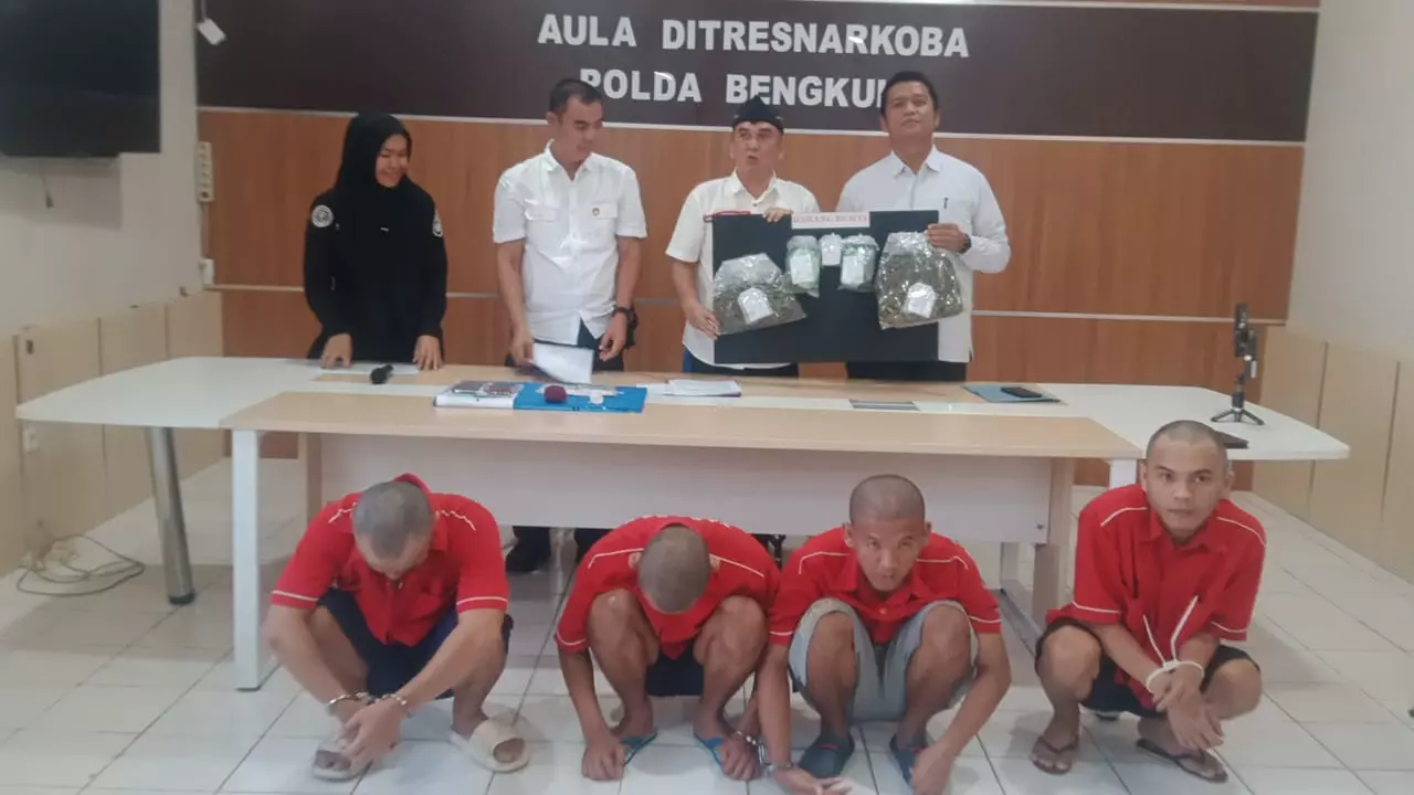 Dua Remaja yang Baru Lulus SMA di Binduriang Ditangkap Jual Narkoba