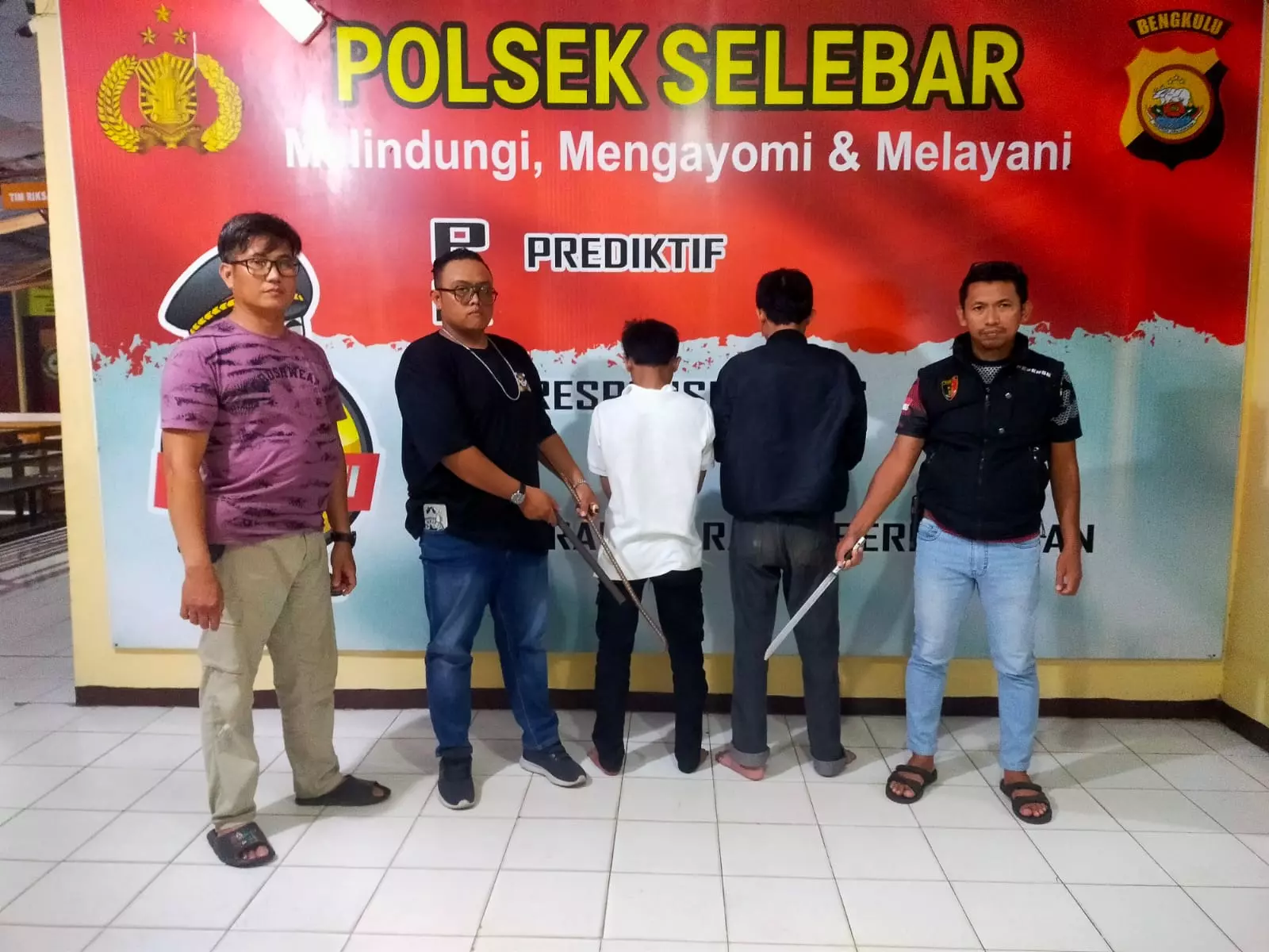 Dua Remaja Diduga Anggota Gangster Diamankan Polisi