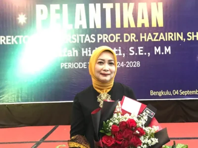 Arifah Hidayati Resmi Dilantik Jadi Rektor Unihaz, Siap Tingkatkan Kualitas Pendidikan