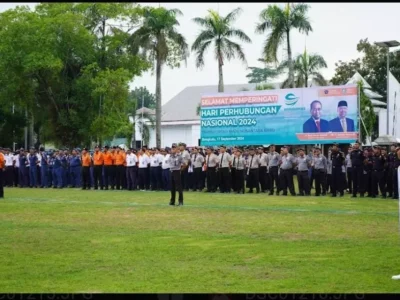 Pegawai Kantor Imigrasi Kelas I TPI Bengkulu Ikuti Upacara Peringatan Hari Perhubungan Nasional Tahun 2024