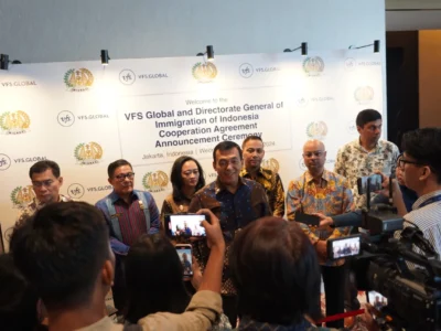 Silmy Karim: Kerja Sama Imigrasi dengan VFS Global untuk Digitalisasi Layanan Keimigrasian