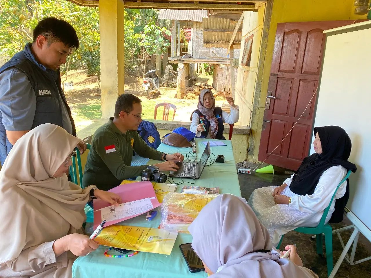 Kantor Imigrasi Kelas I TPI Bengkulu Laksanakan Inovasi Layanan Tapak Paderi di Kecamatan Semidang Alas Maras