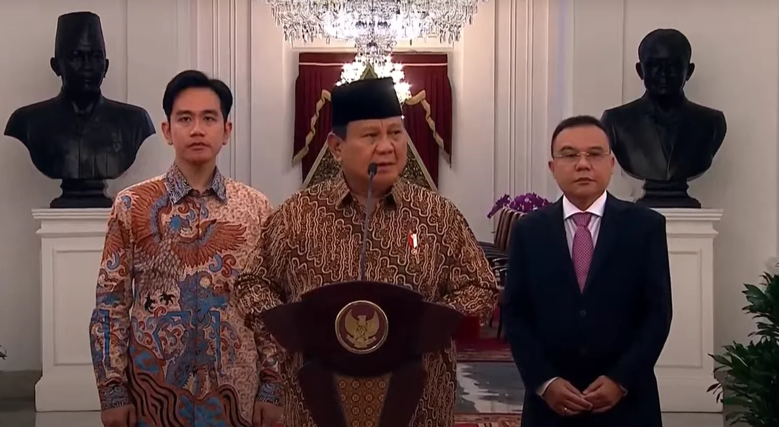 Presiden Prabowo Subianto mengumumkan susunan Kabinet Merah Putih di Istana Kepresidenan, Jakarta 