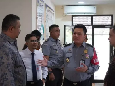 Tim Penilai Mandiri Verifikasi Lapangan Satuan Kerja WBK Melakukan Penilaian di Kantor Imigrasi Bengkulu