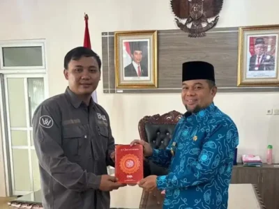 Pemkab Mukomuko Terima 5000 Al-Qur’an untuk Lembaga Pendidikan Agama Islam