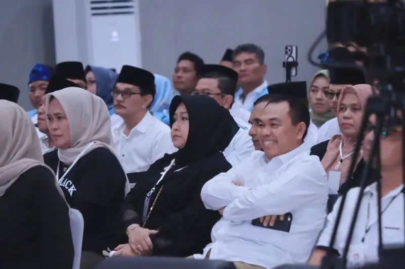 Mantan Gubernur Bengkulu, Agusrin saat menghadiri debat Pilwakot 2024