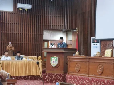 Plt Gubernur Rosjonsyah Sampaikan Nota Keuangan Rancangan APBD Provinsi Bengkulu 2025